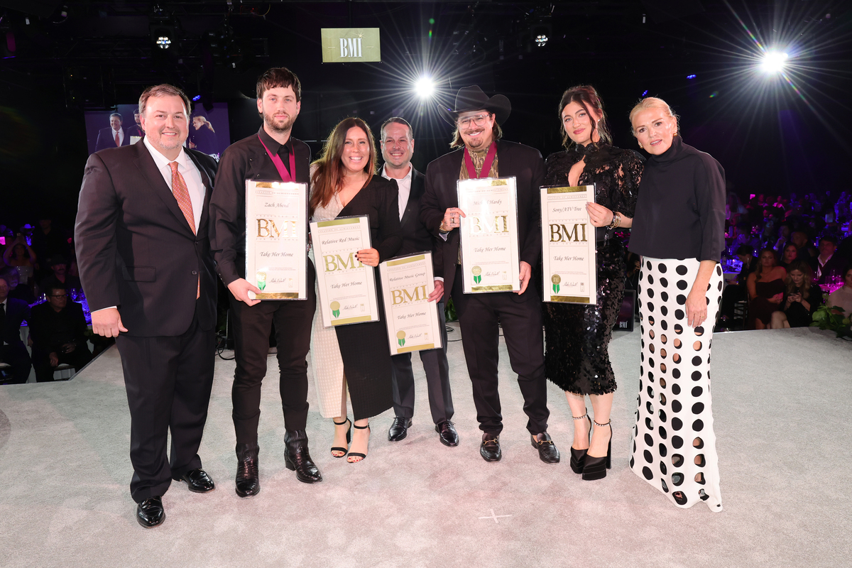 (L-R) Mason Hunter, Zach Abend, Ali Matkosky, Jesse Matkosky, HARDY, Anna Weisband and Leslie Roberts attend the 2025 BMI Country Awards at BMI on November 18, 2025 in Nashville, Tennessee. (Photo by Emma McIntyre/Getty Images for BMI)
