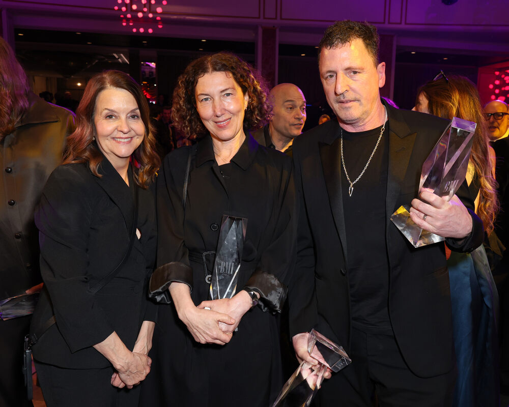 (L-R) Tracy McKnight, VP, Creative, Film, TV & Visual Media, BMI, Claudia Sarne, winner of the BMI Award for 