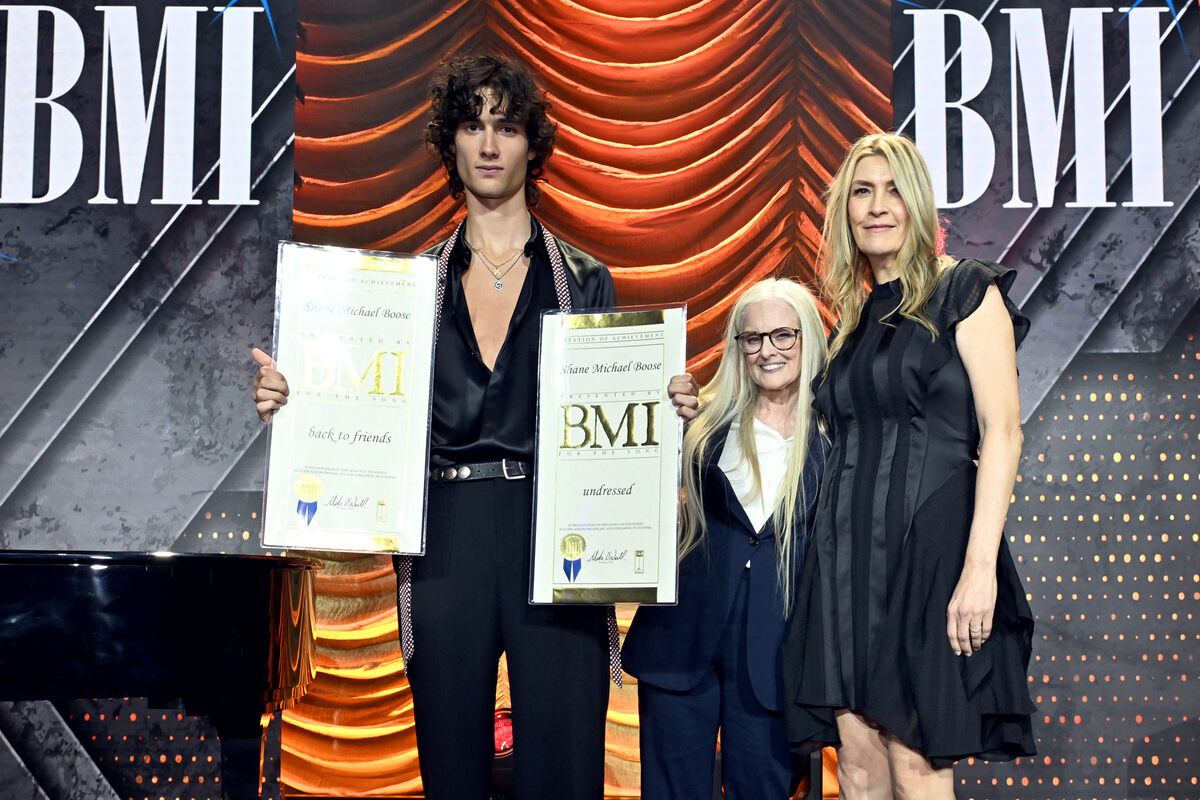(L-R) sombr accepts BMI Pop Awards for 