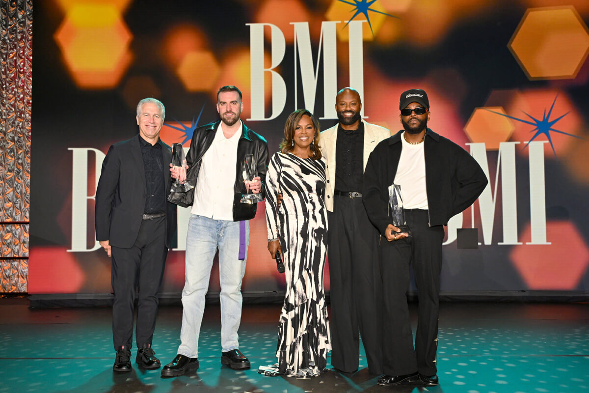 (L-R) Mike Steinberg, EVP, Chief Revenue & Creative Officer, BMI, Sean Momberger, winner of BMI Song of the Year for 