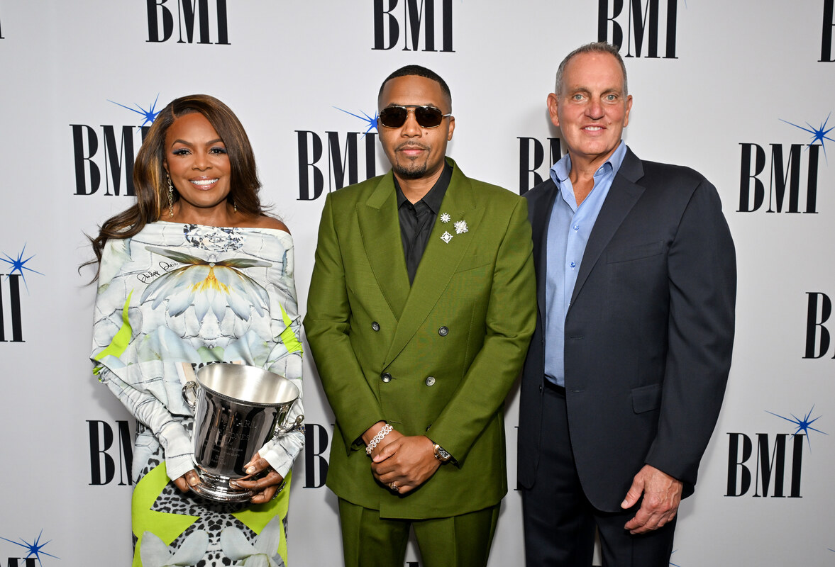 (L-R) Catherine Brewton, VP, Creative, BMI, Nas and Mike O'Neill, CEO, BMI attend the 2026 BMI R&B/Hip-Hop Awards at Fairmont Century Plaza on August 26, 2026 in Los Angeles, California.  (Photo by Lester Cohen/Getty Images for BMI)